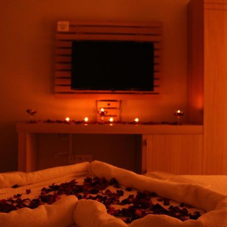 Agva Rex Otel Екстериор снимка