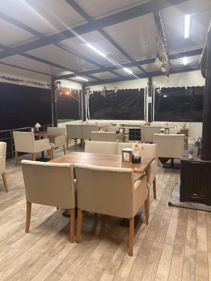 Agva Rex Otel Екстериор снимка