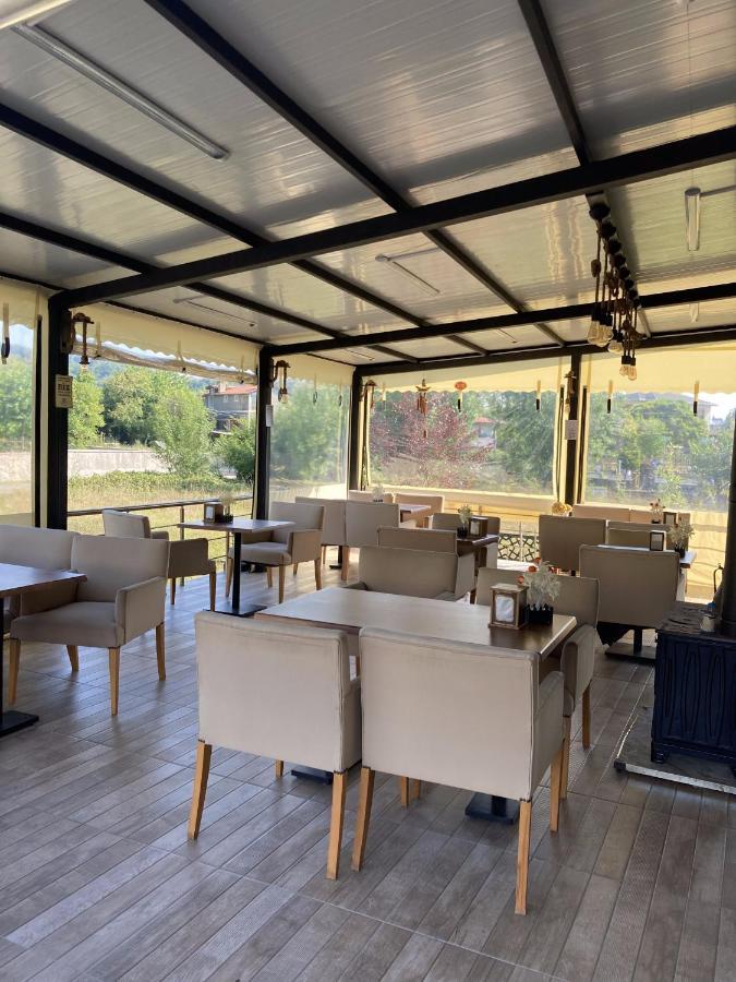 Agva Rex Otel Екстериор снимка